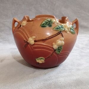 Roseville Pottery Snowberry Rose Bowl